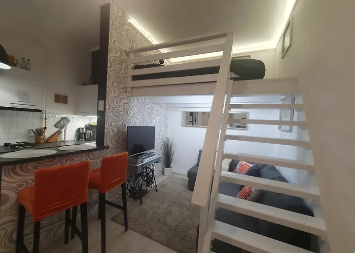Castlehill Apartman The Perfect Blend Of Urban Living And Sightseeing Convenience